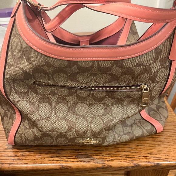 Handbags - Coach Purse